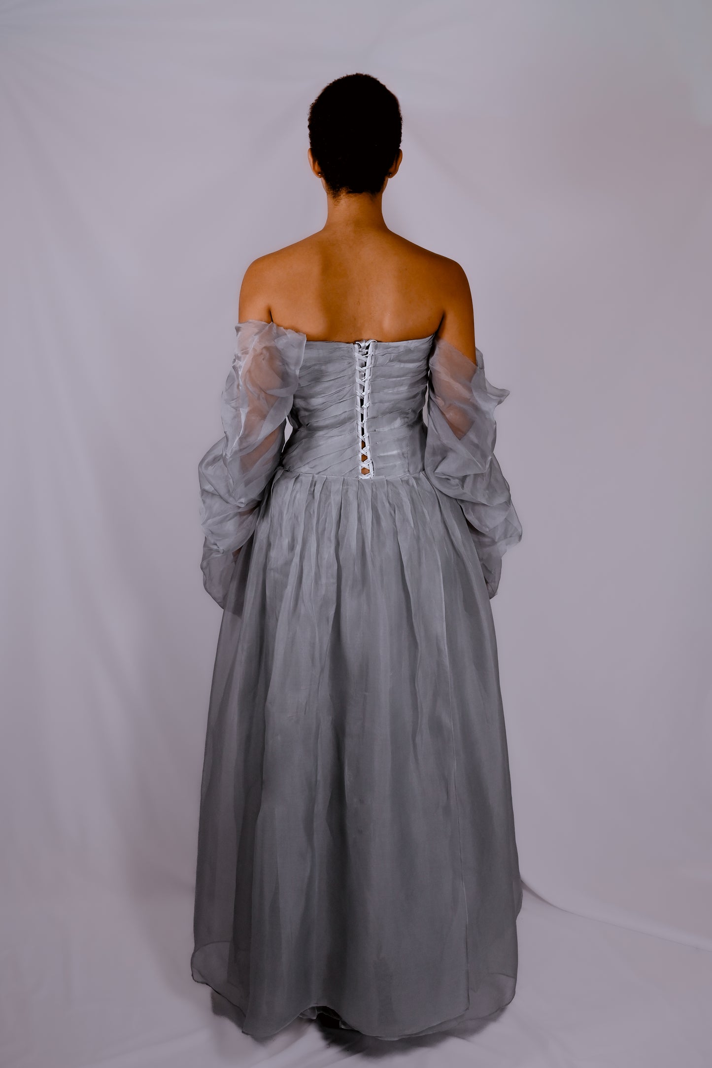 Cyclone - Robe en soie gris perle